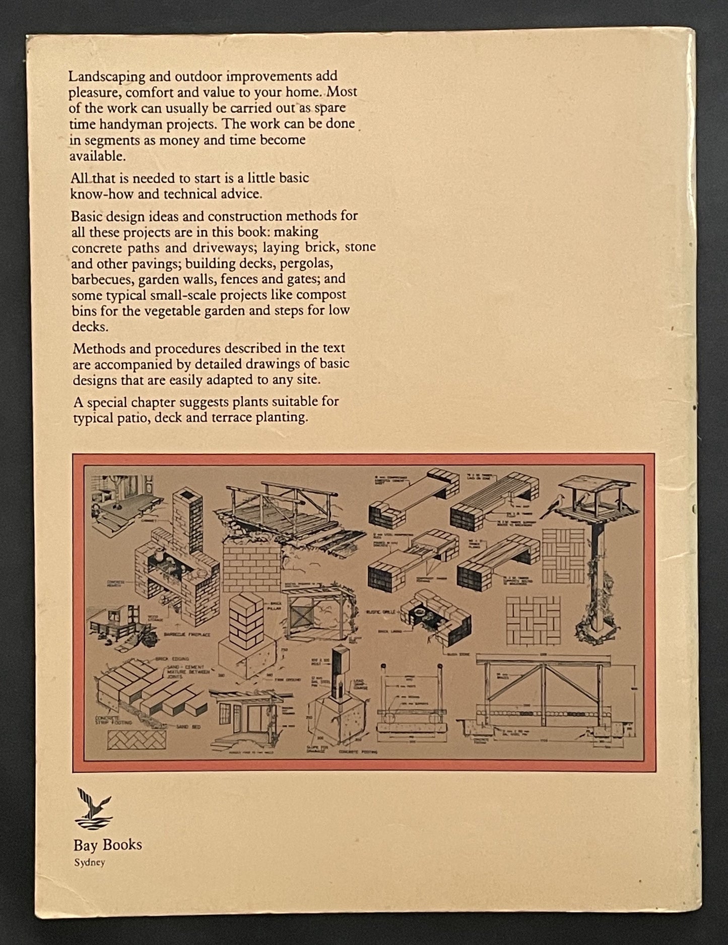 HOW TO BUILD GARDEN STRUCTURES by Bay Books Australian Gardening Library