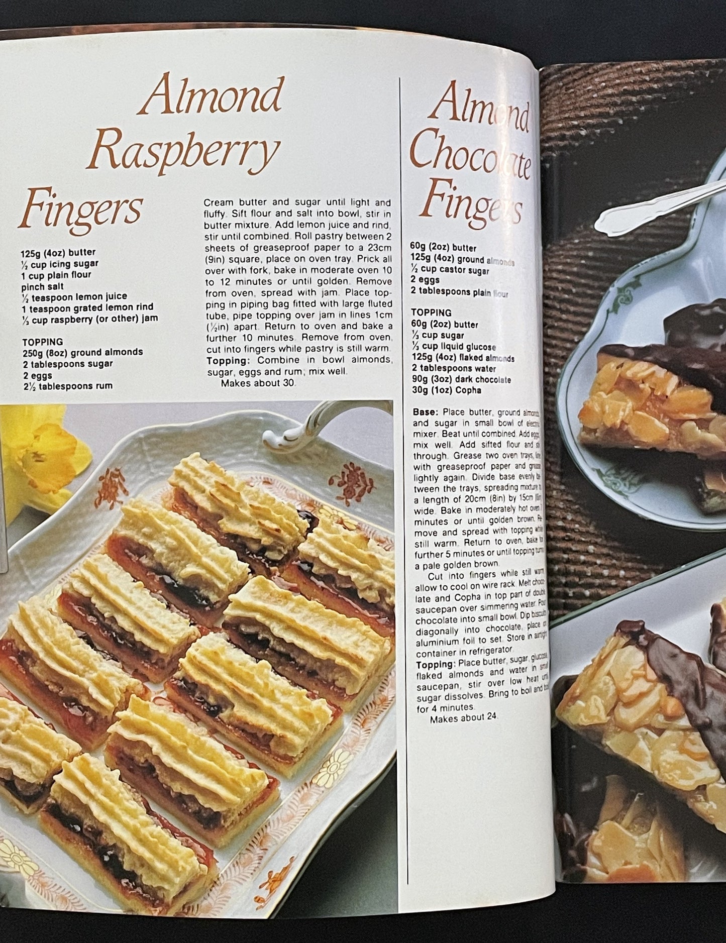 The Big Book of Beautiful Biscuits by Australian Women's Weekly