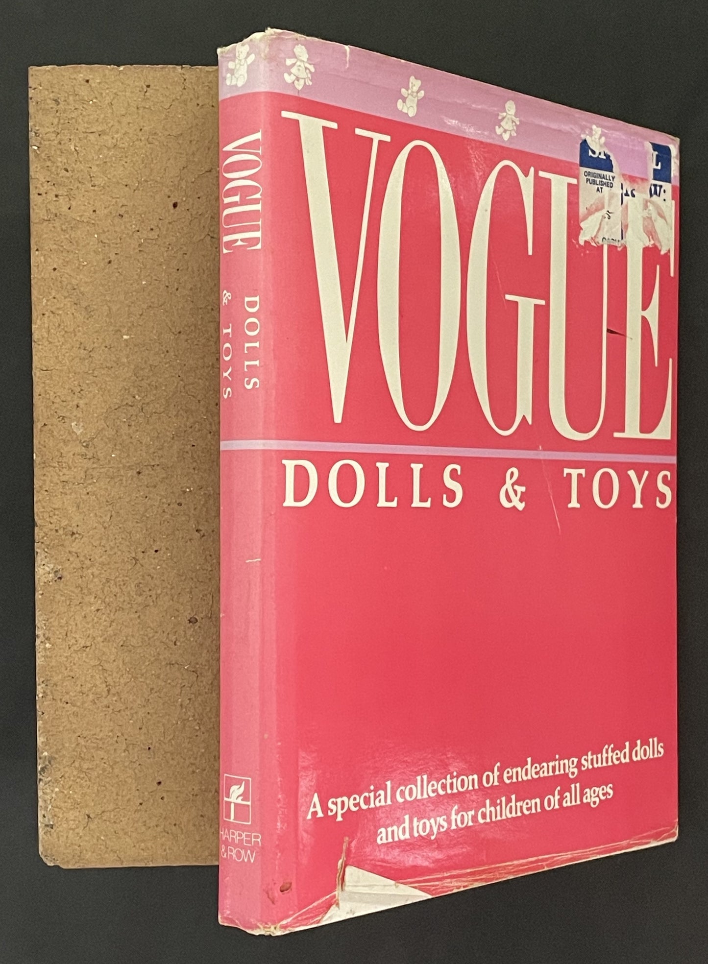 Vogue Dolls & Toys by Susanna Pfeffer