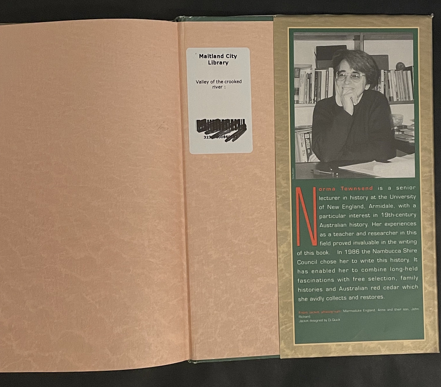 Valley of the Crooked River by Norma Townsend