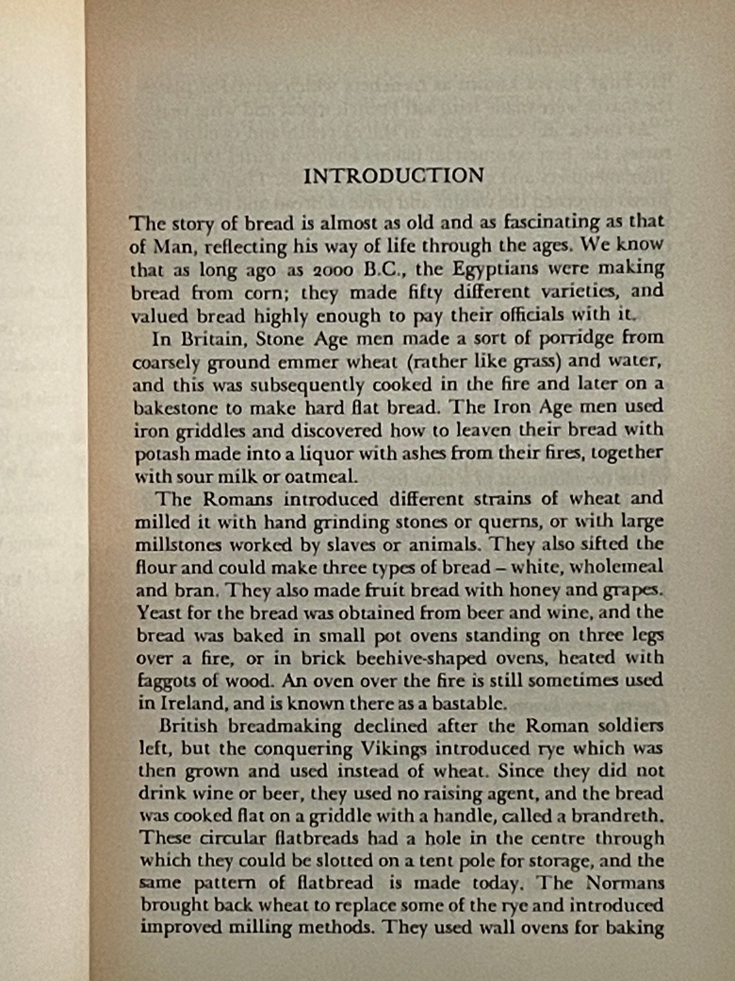 Breads, Buns, and Yeastcakes by Mary Norwak