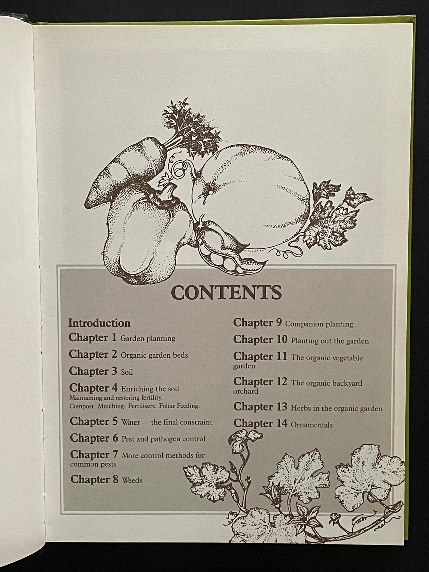 Organic Gardening in Australia by Jaqueline French