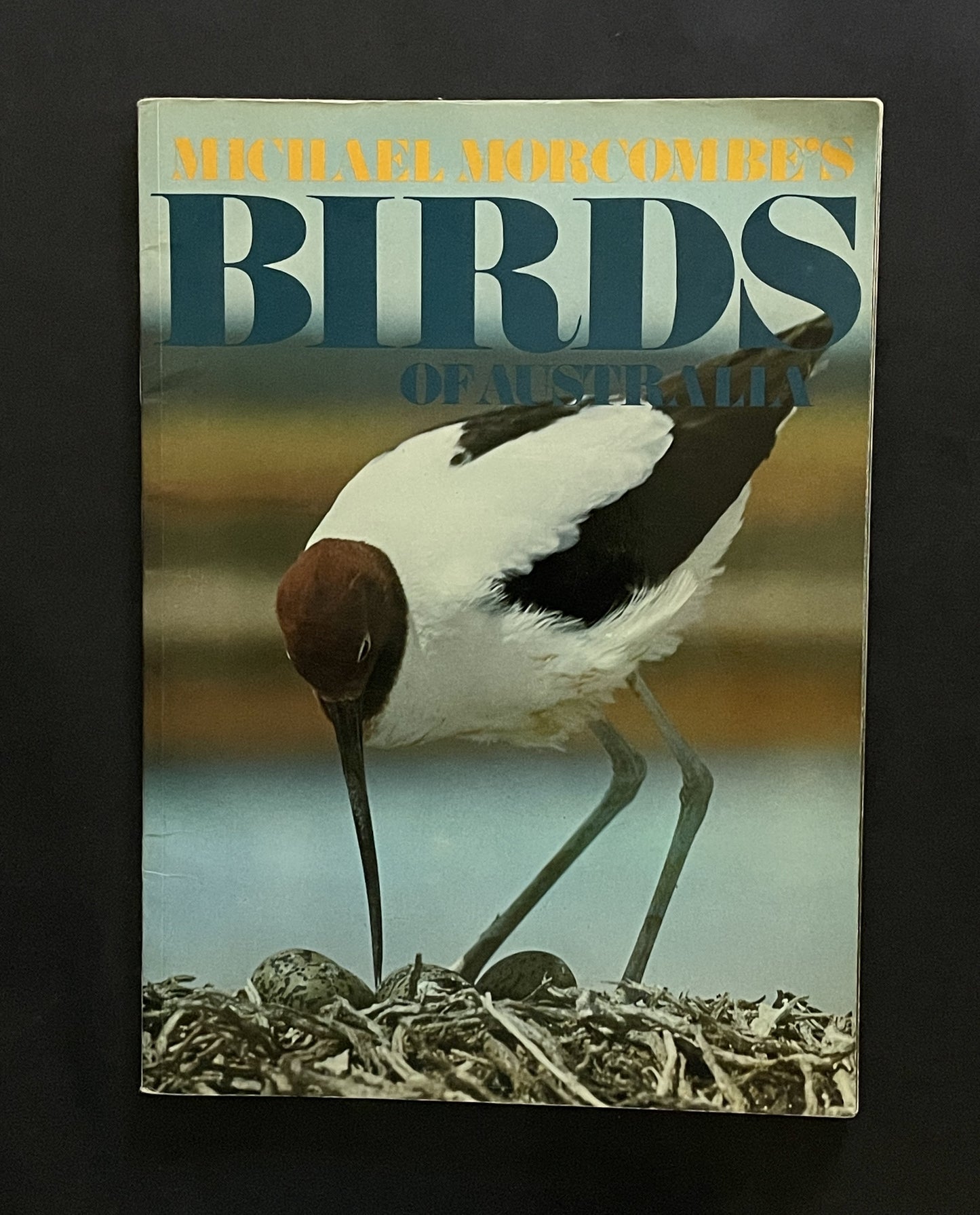 Michael Morcombe's Birds of Australia by Michael K. Morcombe