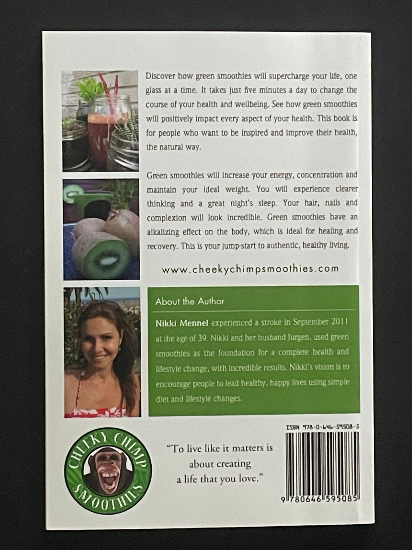 Green Smoothies by Nikki Mennel