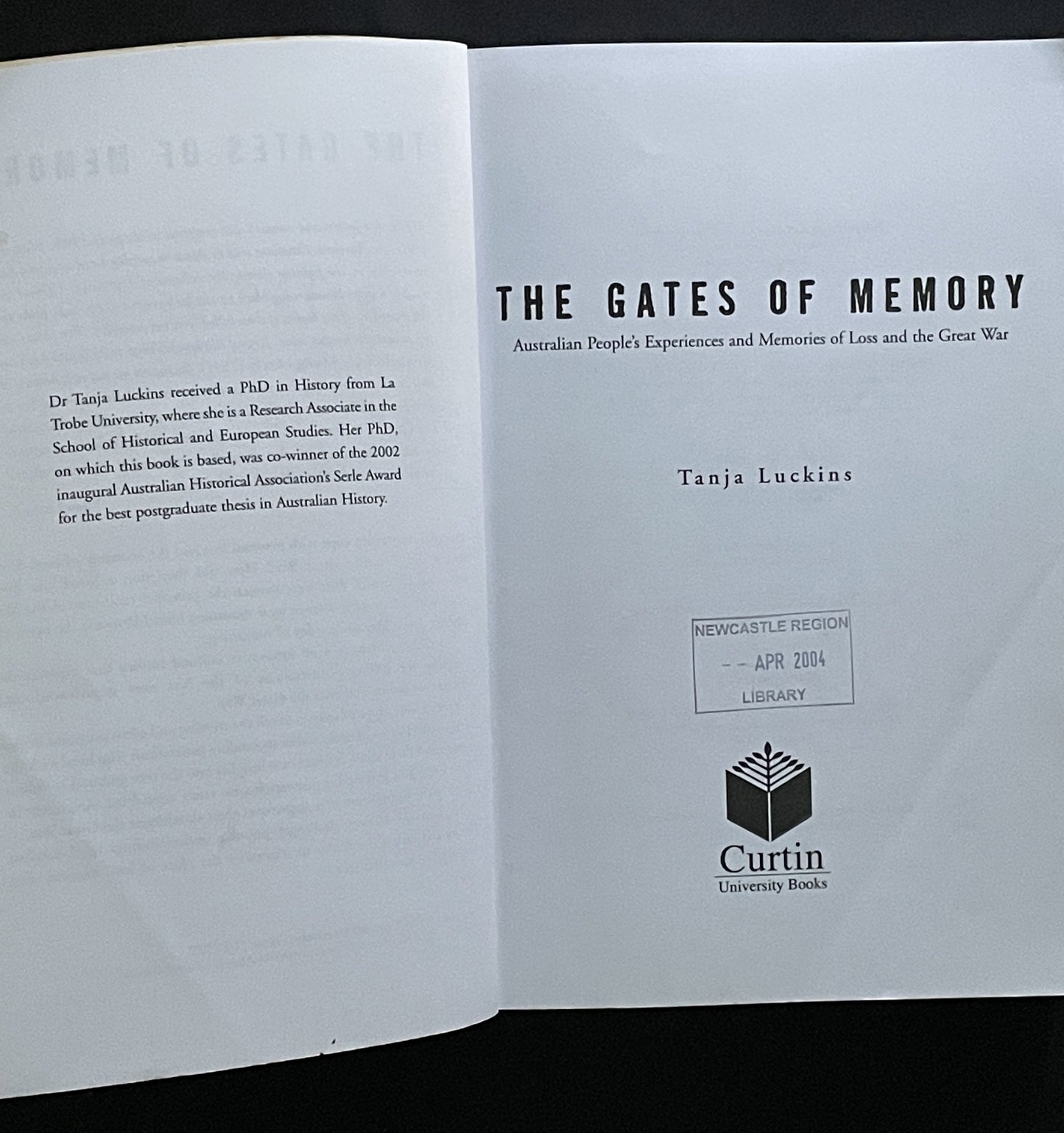 The Gates of Memory by Tanja Luckins