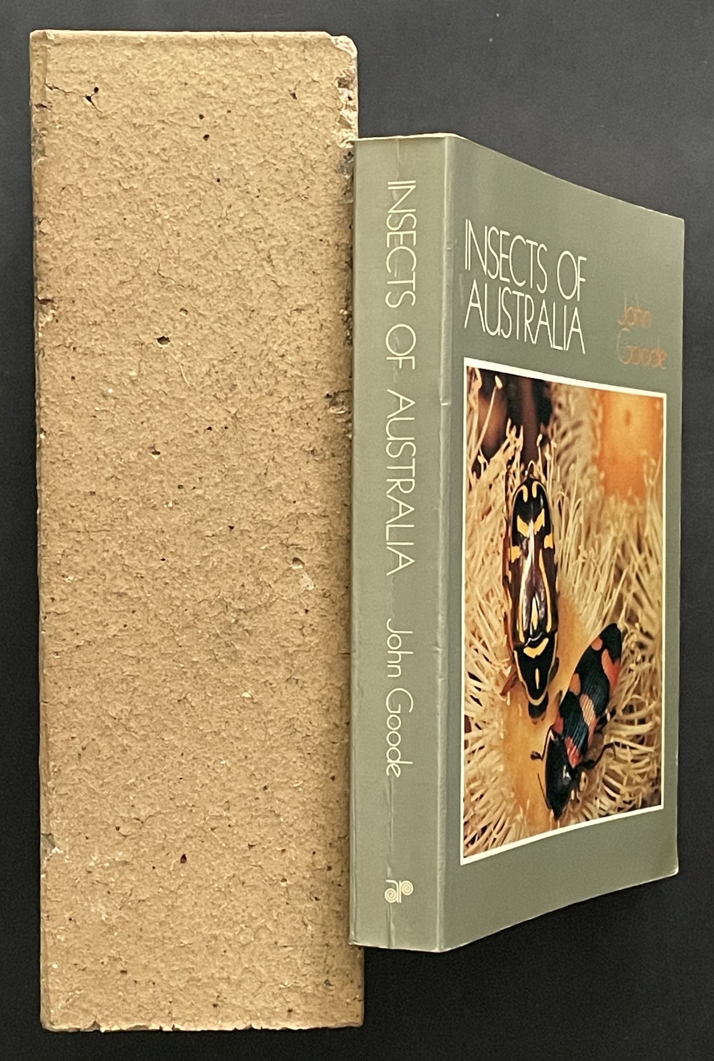 Insects of Australia by John Goode