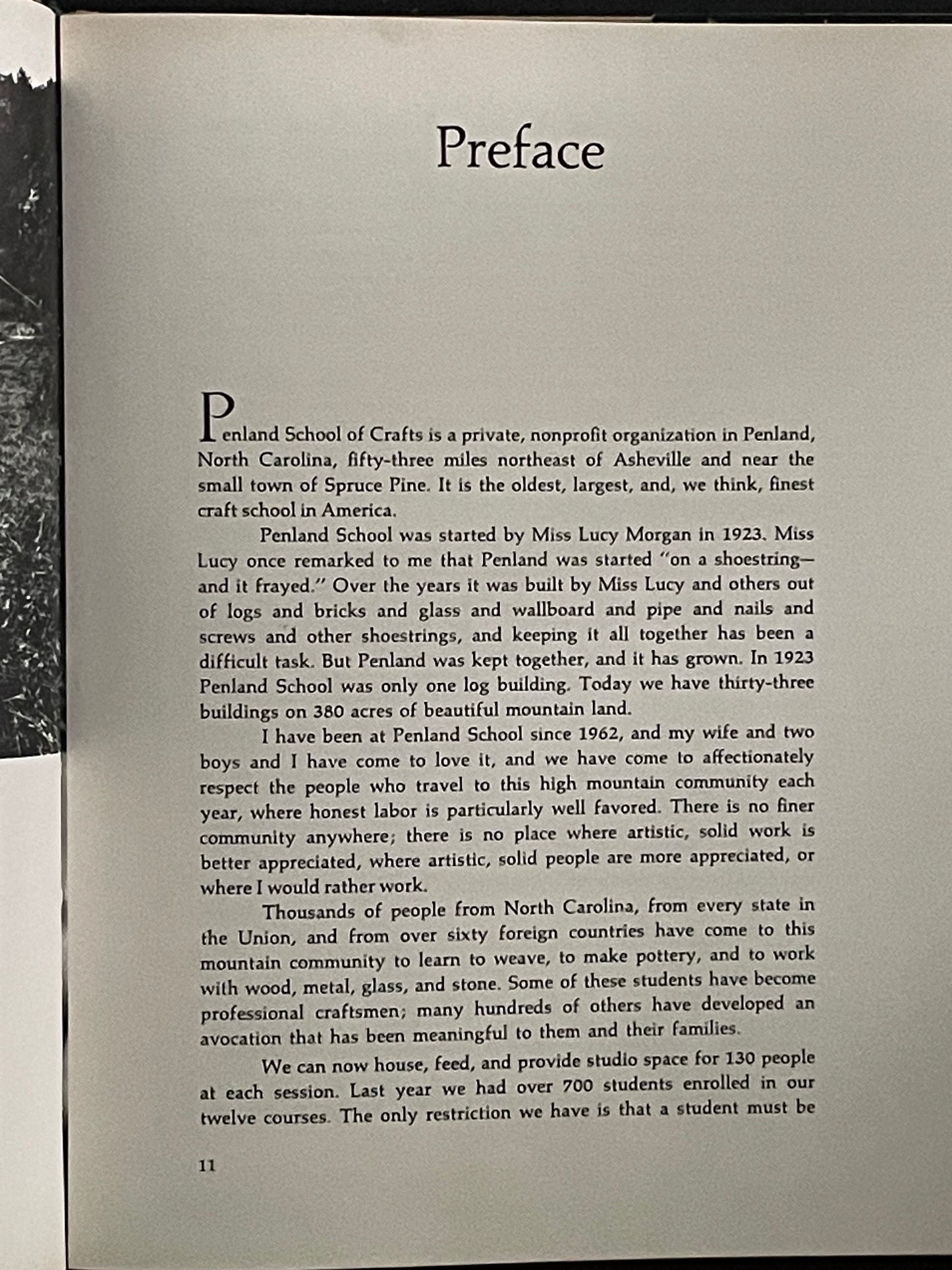 The Penland School of Crafts Book of Jewelry Making by John Coyne
