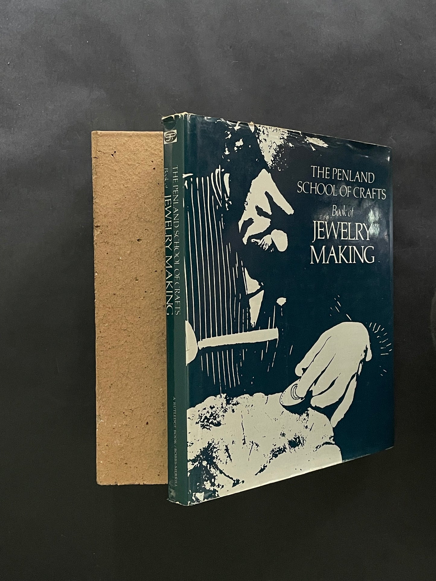 The Penland School of Crafts Book of Jewelry Making by John Coyne