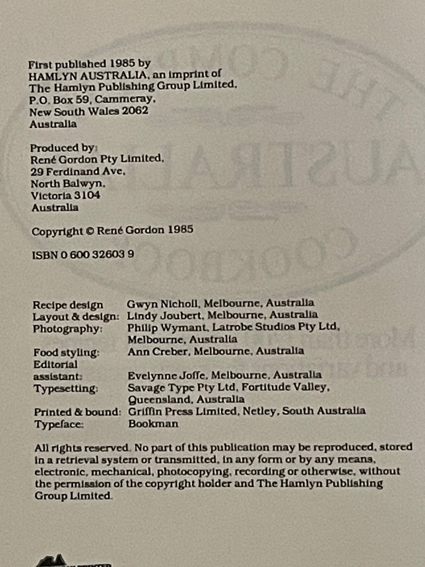 The Complete Australian Cookbook by René Gordon