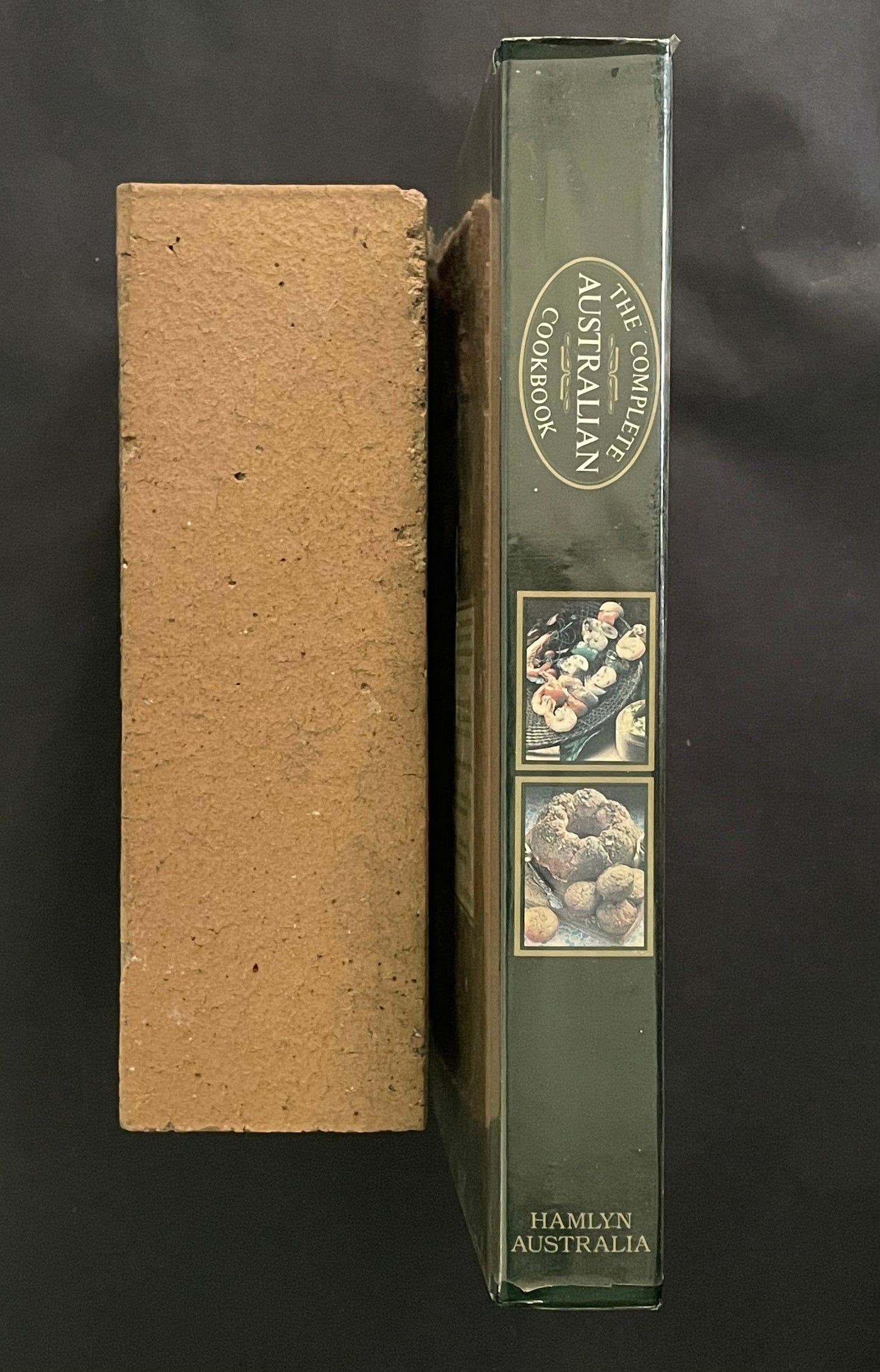 The Complete Australian Cookbook by René Gordon