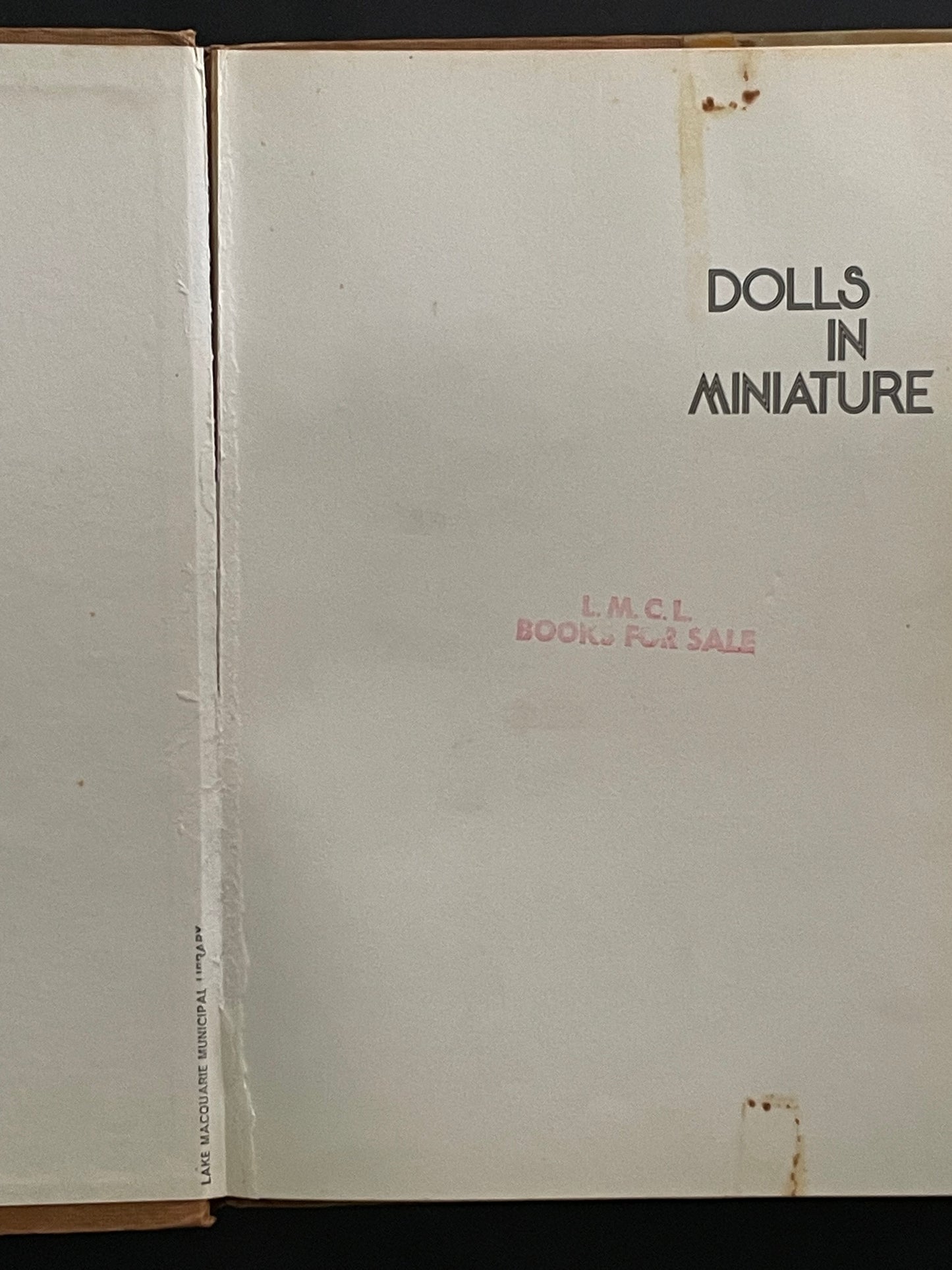Dolls in Miniature by Valerie Janitch