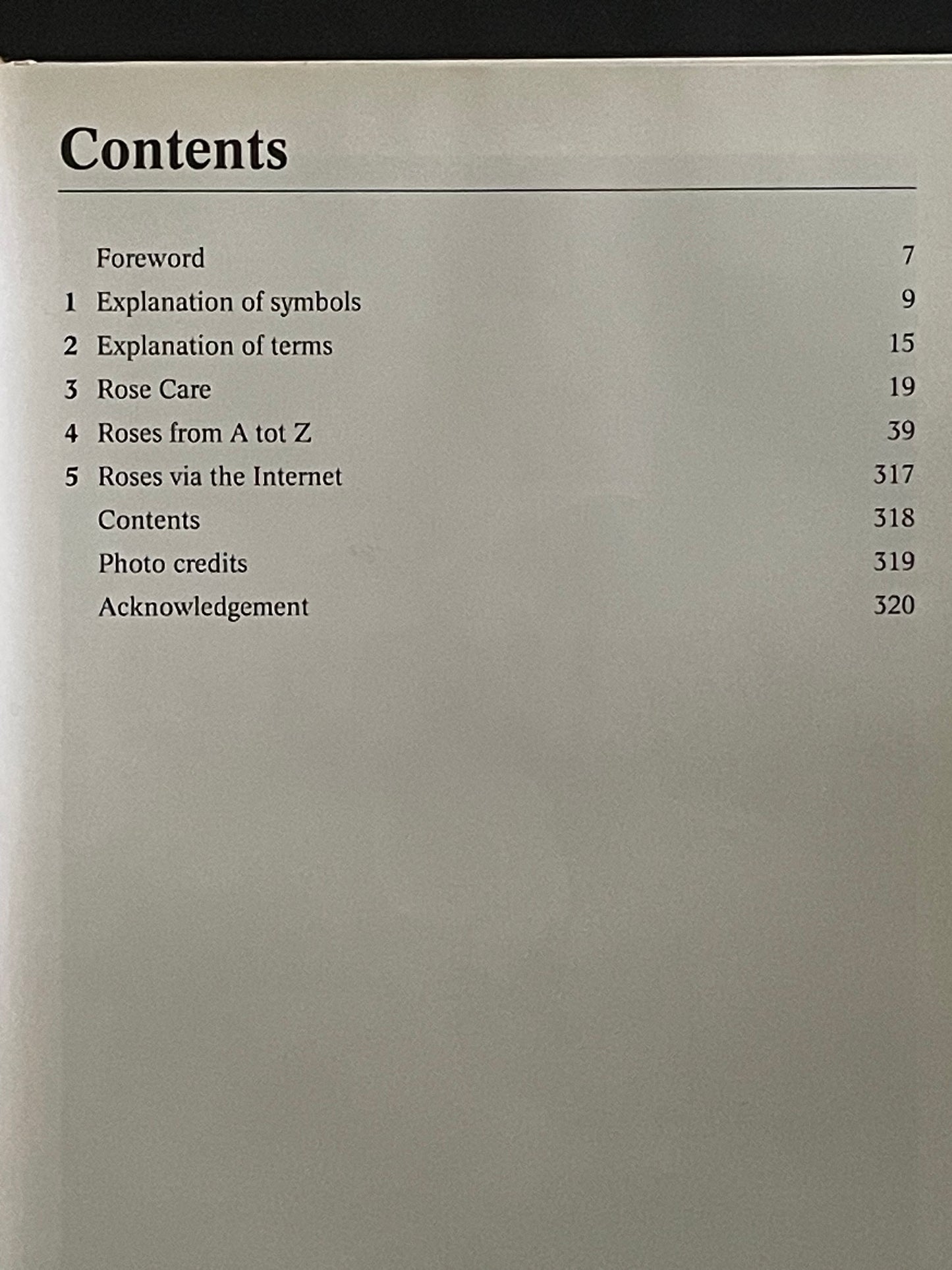 The Complete Encylopedia Roses by Nico Vermeulen