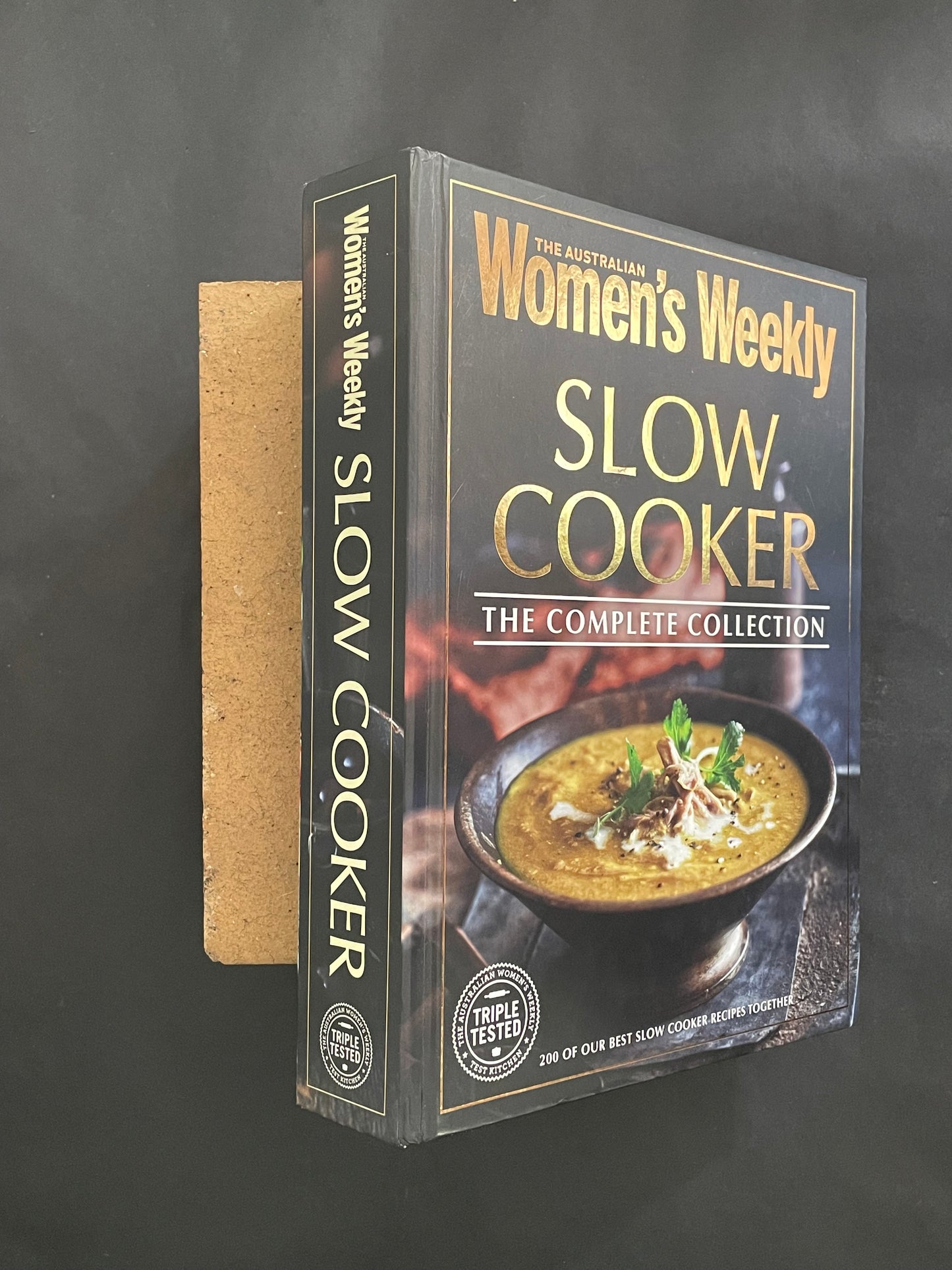 Slow Cooker by Australian Women's Weekly Staff