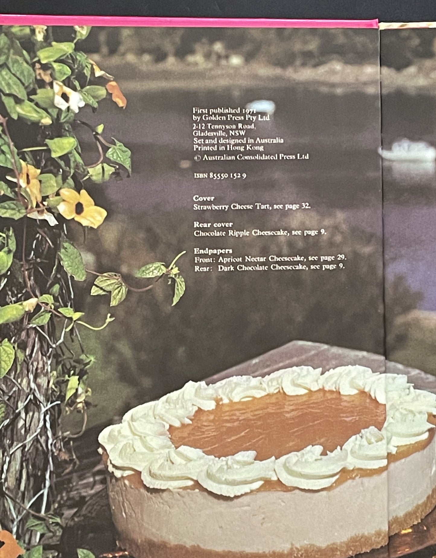 100 fabulous cheesecakes by The Australian Women's Weekly