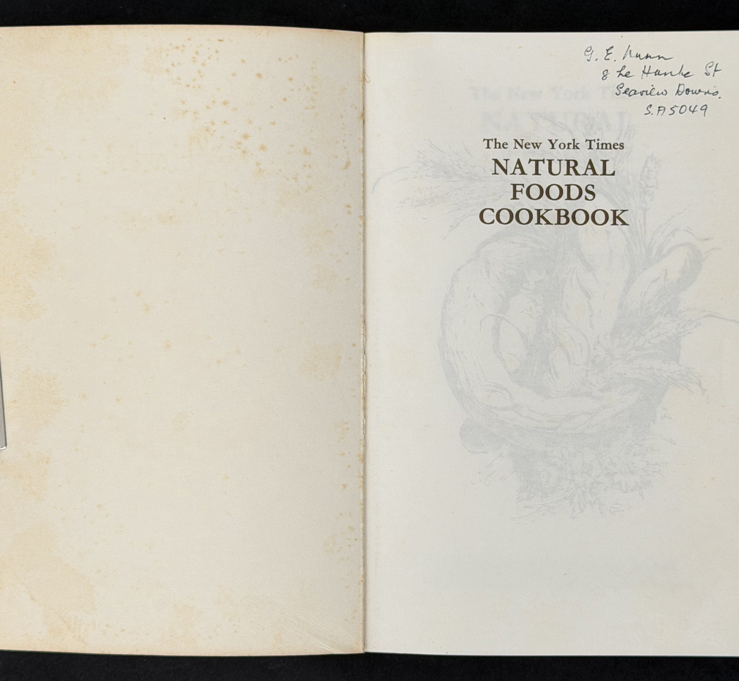 The New York Times Natural Foods Cookbook - Jean Hewitt