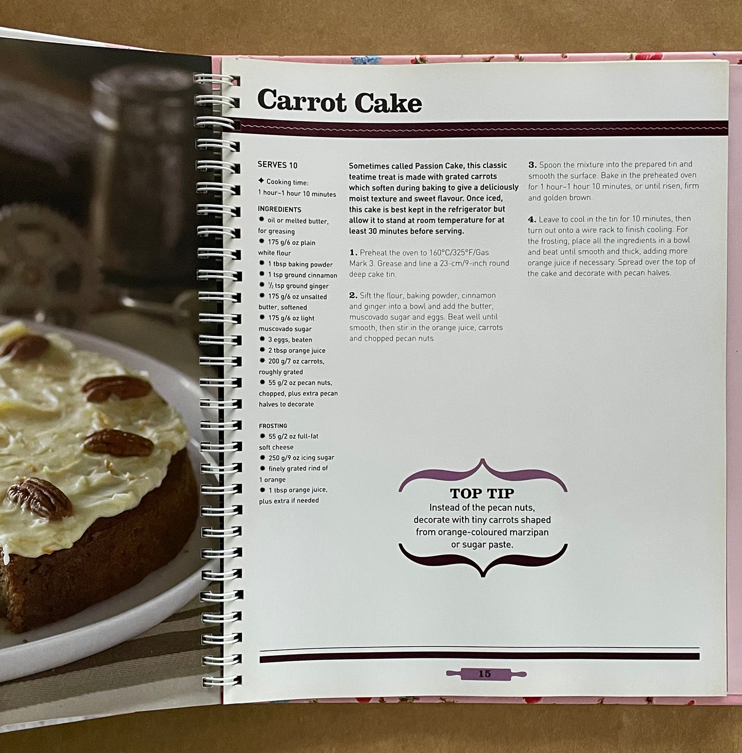 Traditional Cakes by Parragon Book Service Limited