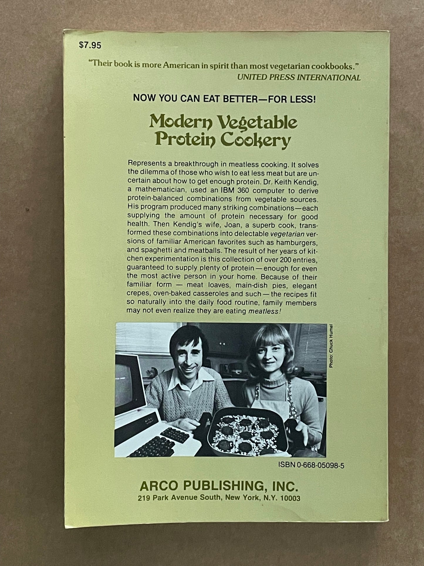 Modern Vegetable Protein Cookery by Joan Kendig