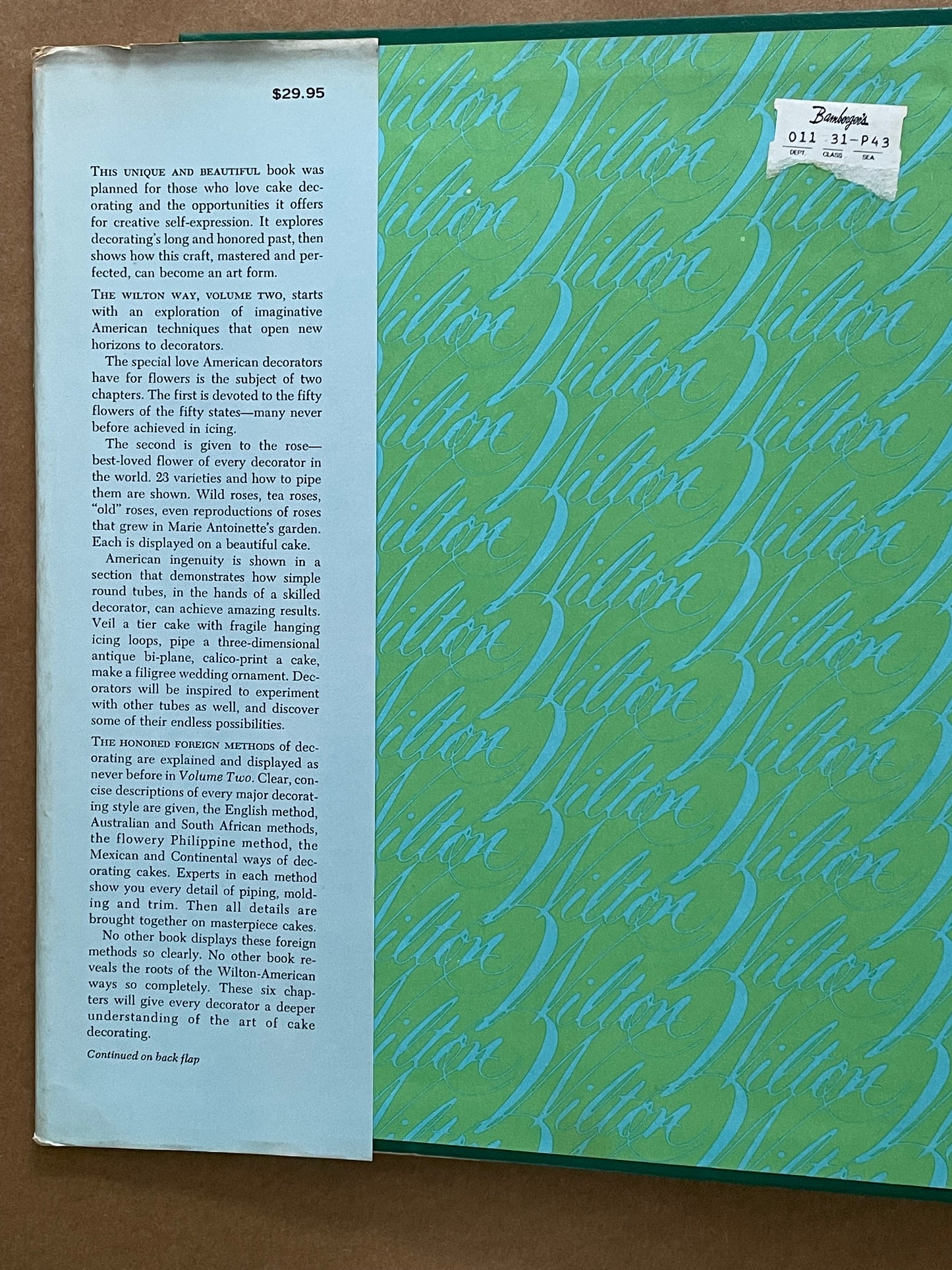 The Wilton Way of Cake Decorating by Eugene T. Sullivan, Marilynn C. Sullivan