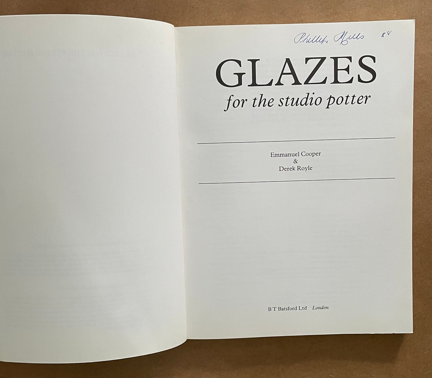 Glazes for the Studio Potter by Emmanuel Cooper, Derek Royle