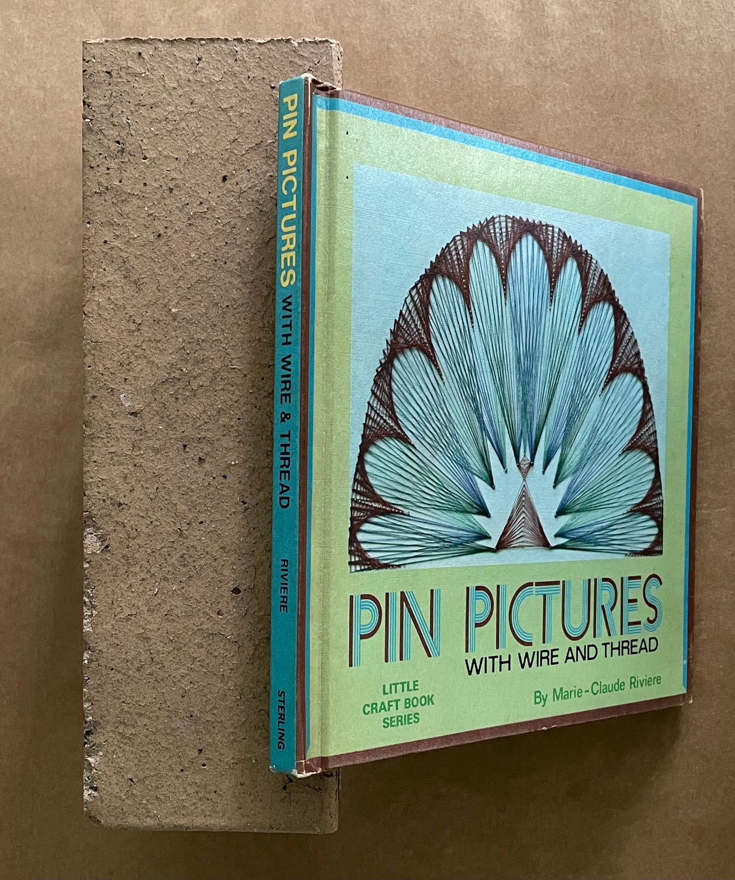 Pin Pictures with Wire and Thread by Marie Claude Rivière