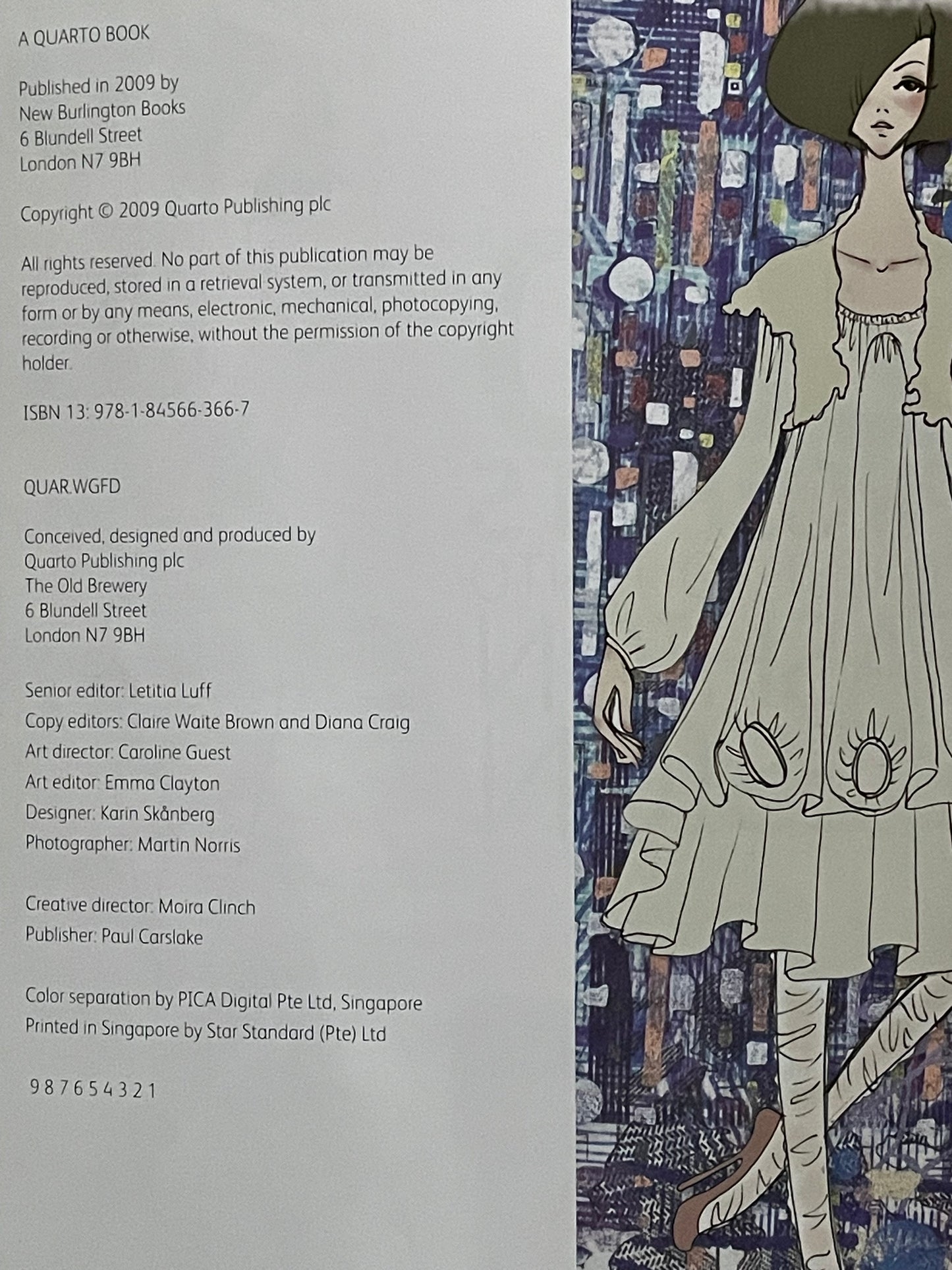 Two Hundred Projects to Get You Into Fashion Design by Tracy Fitzgerald et al.