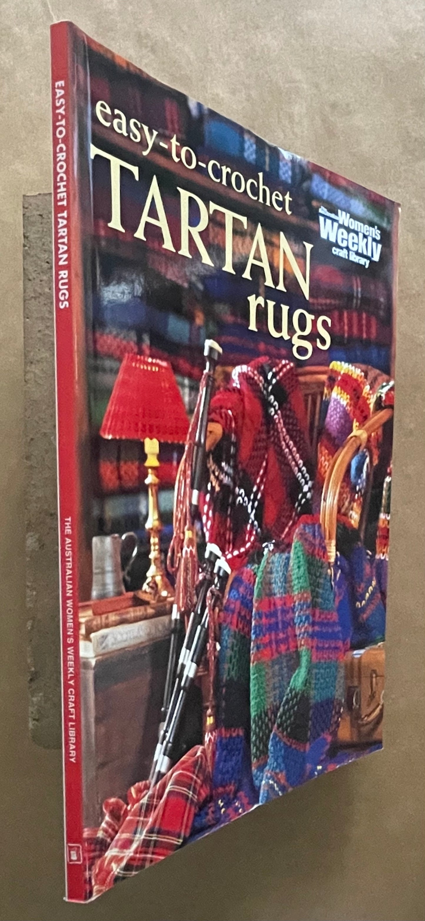 Easy-to-crochet Tartan rugs by Catriona McCartney, Rob McCartney