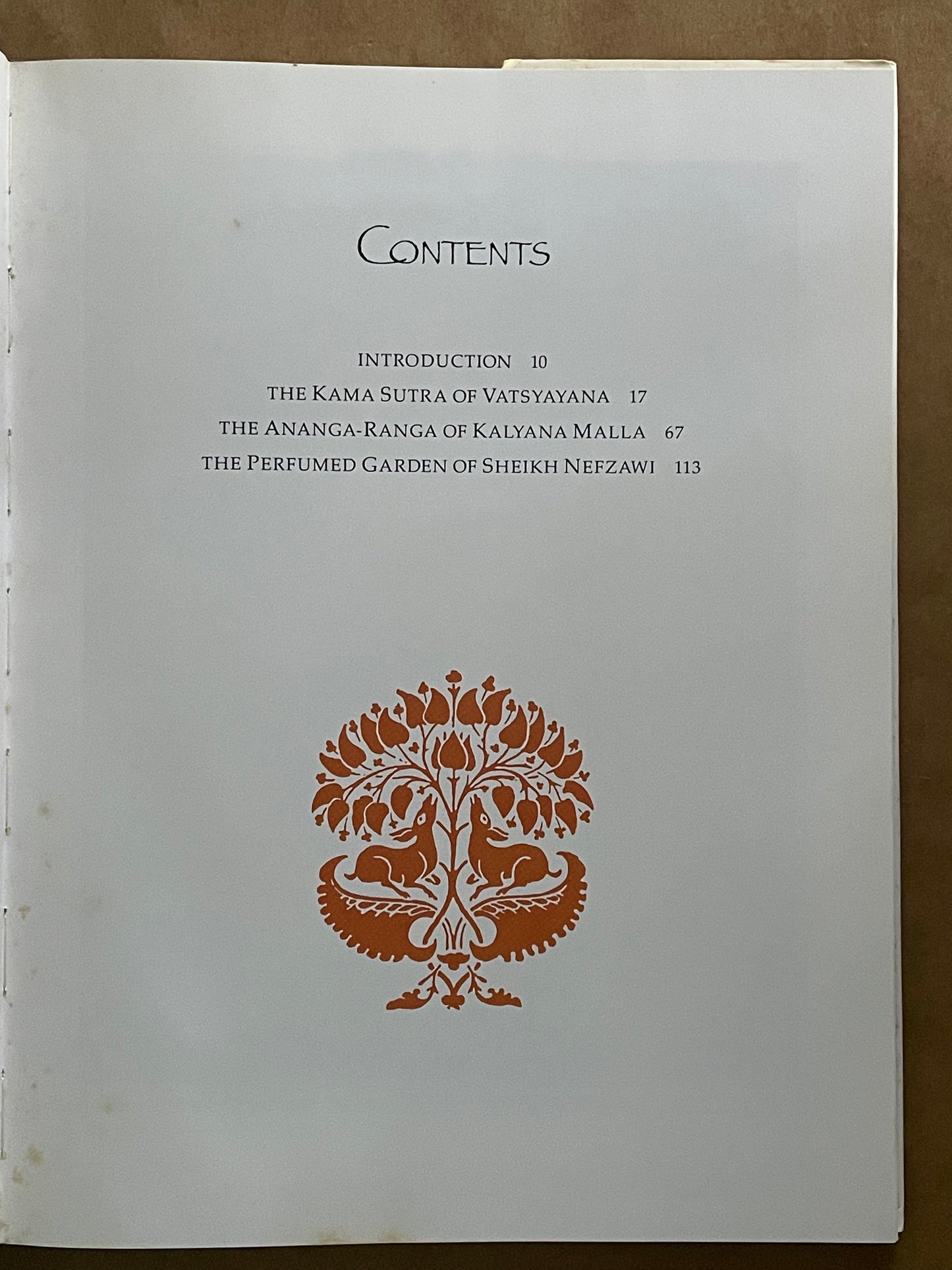 The Illustrated Kama Sutra. Ananga-Ranga. Perfumed Garden by Vātsyāyana