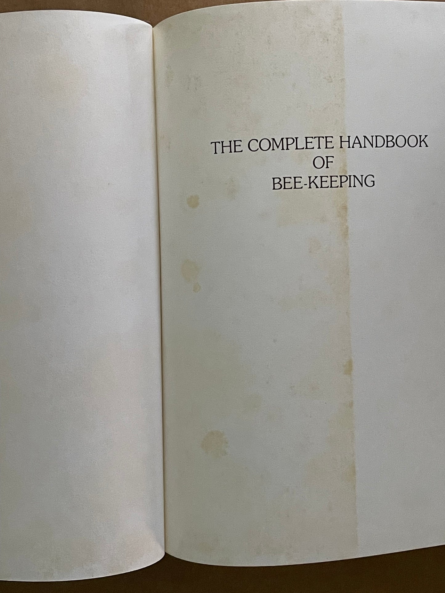 The Complete Handbook of Bee-keeping by Herbert Mace, Owen Meyer