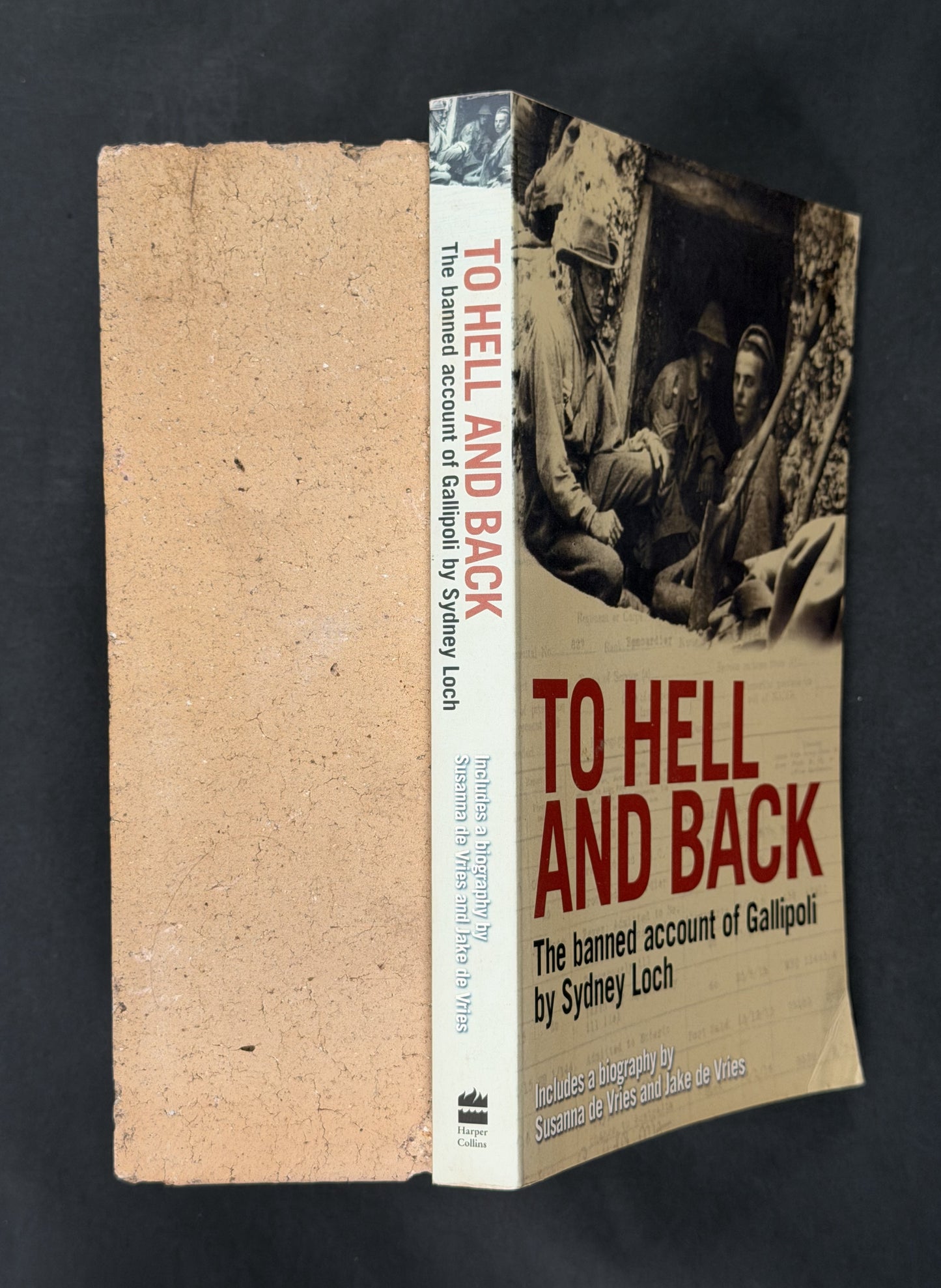 To Hell and Back by Sydney Loch, Susanna De Vries