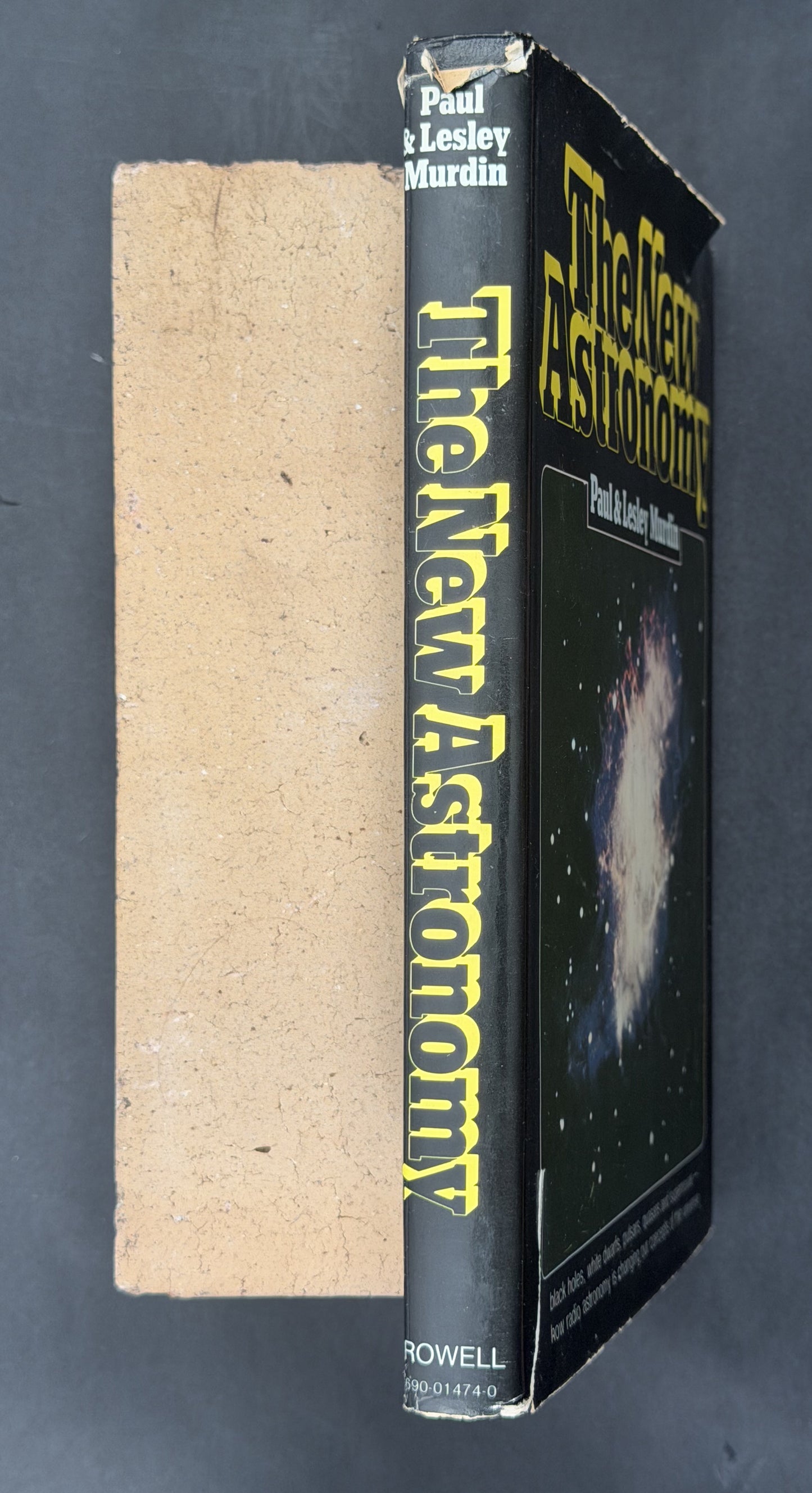 The New Astronomy by Paul & Lesley Murdin