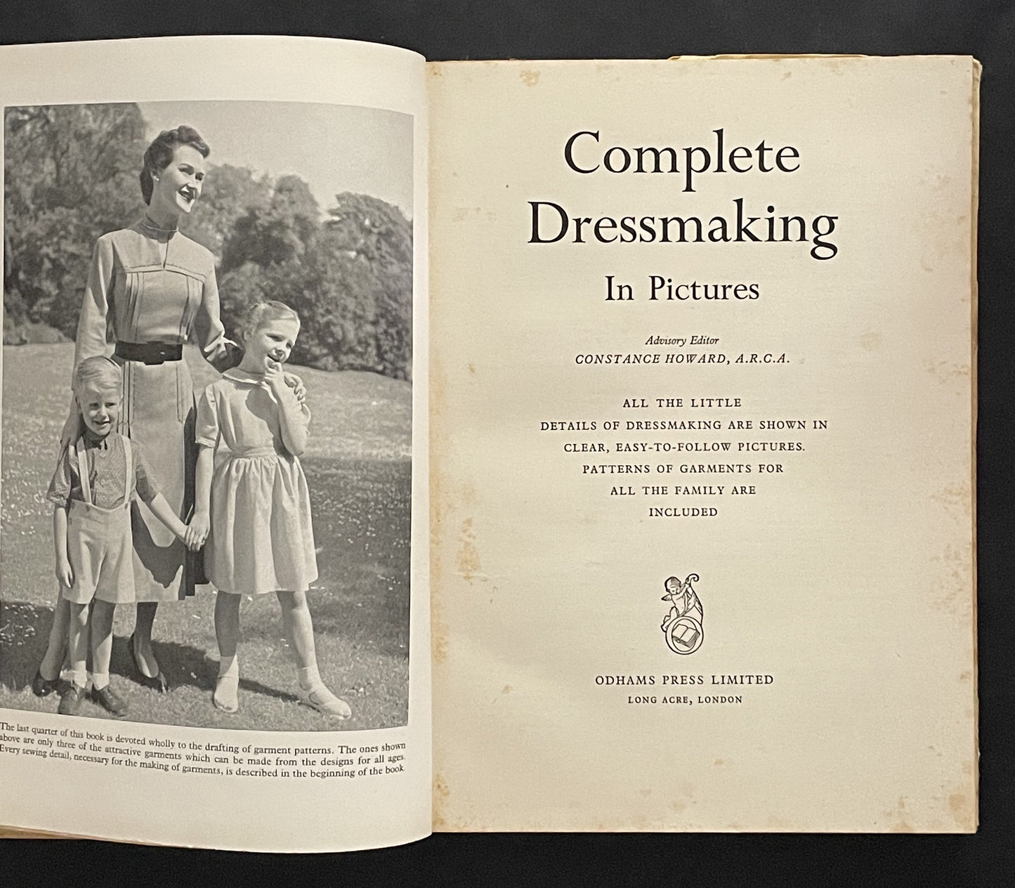 Complete Dressmaking in Pictures by Constance Howard