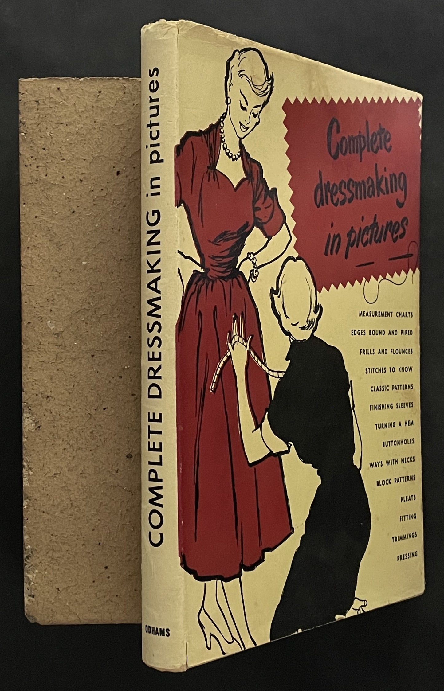 Complete Dressmaking in Pictures by Constance Howard