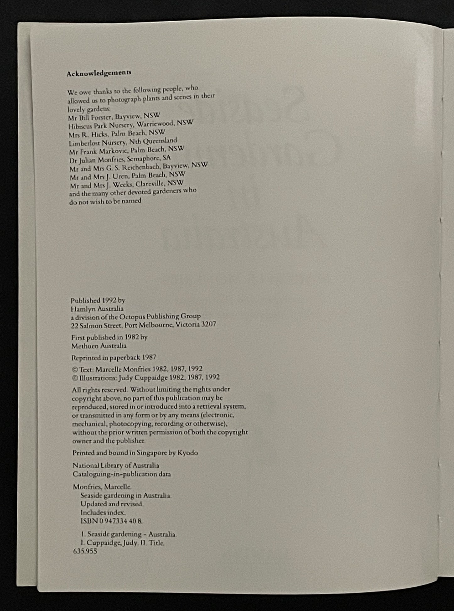 Seaside Gardening in Australia by Marcelle Monfries