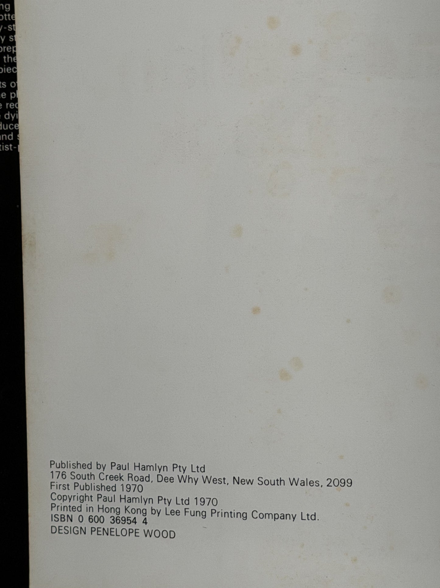 The Australian Pottery Book by Harry Memmott