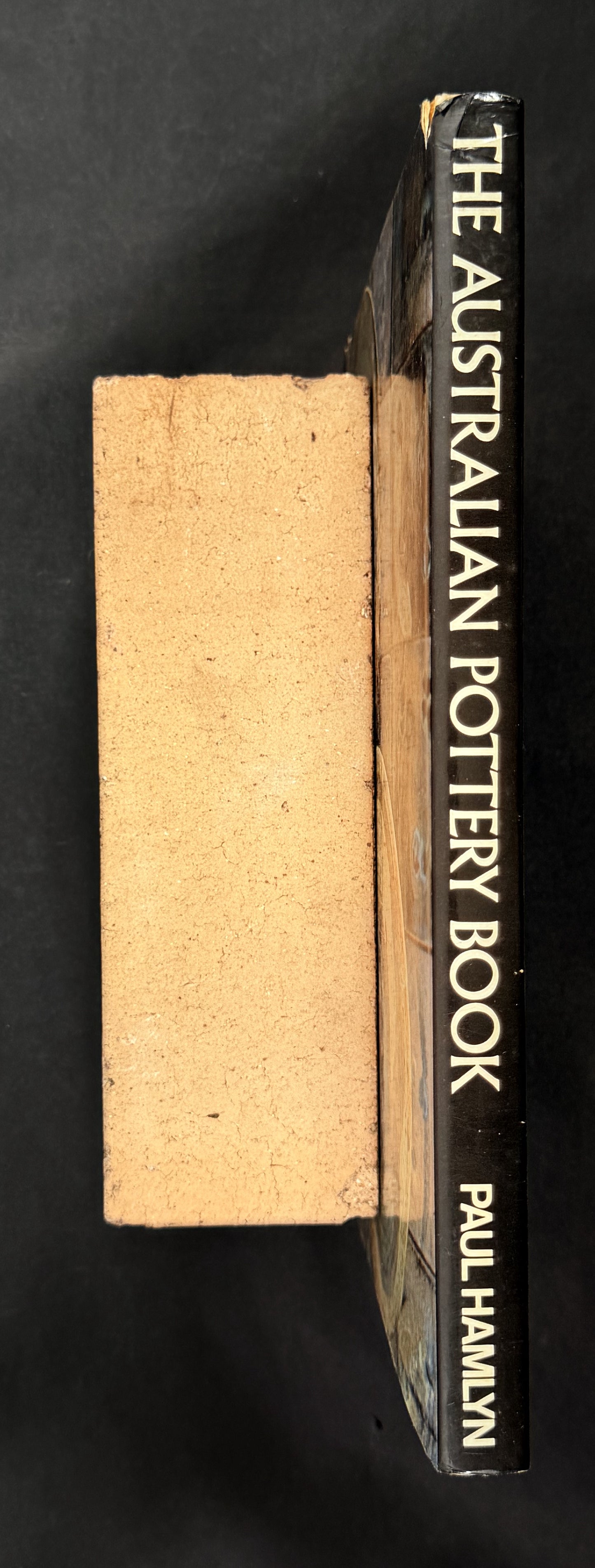 The Australian Pottery Book by Harry Memmott