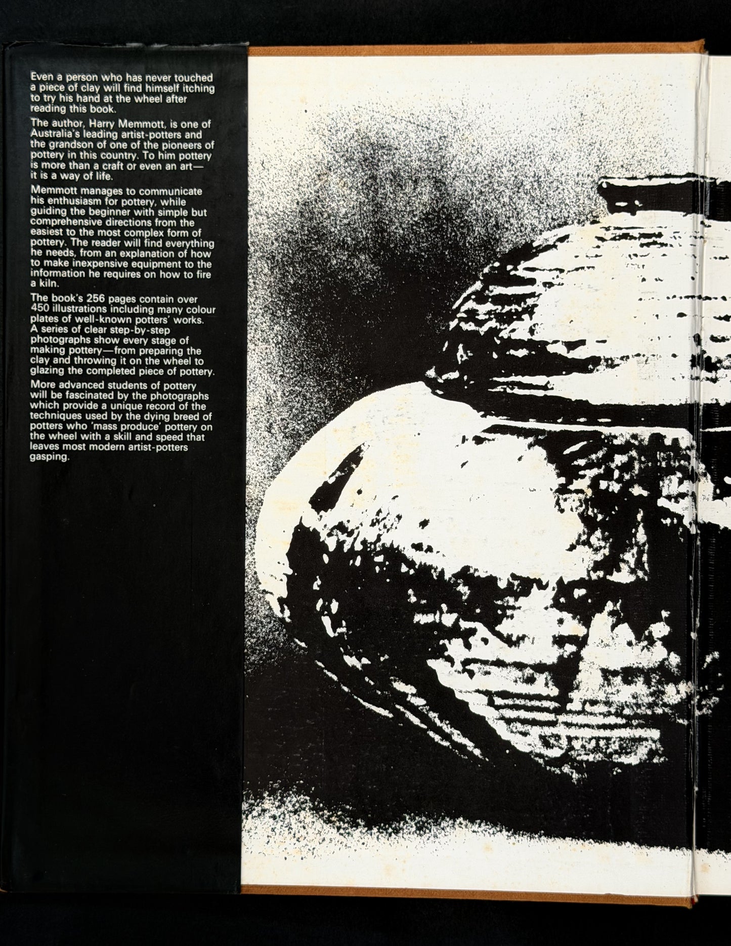 The Australian Pottery Book by Harry Memmott