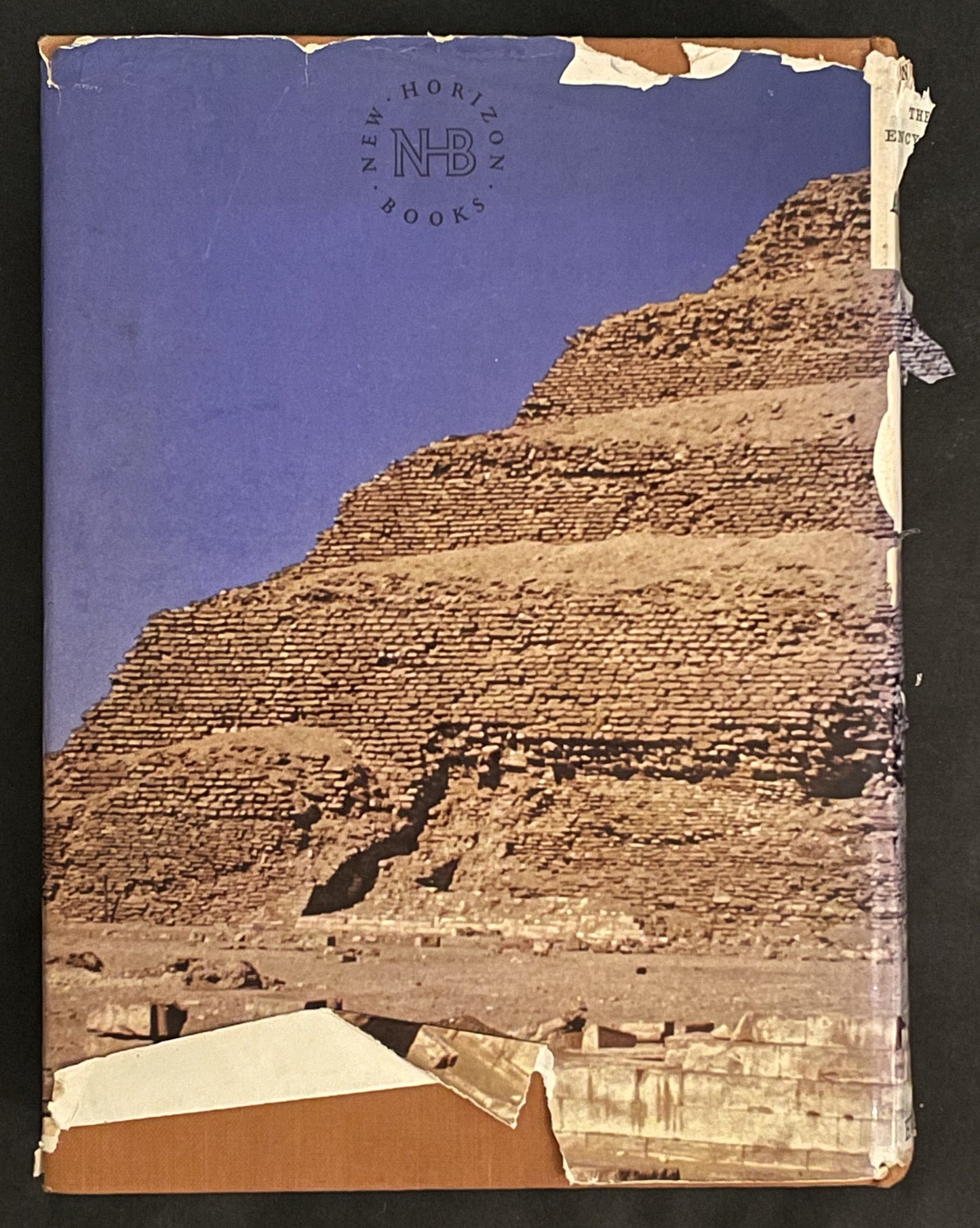 The Concise Encyclopædia of Archaeology by Leonard Cottrell