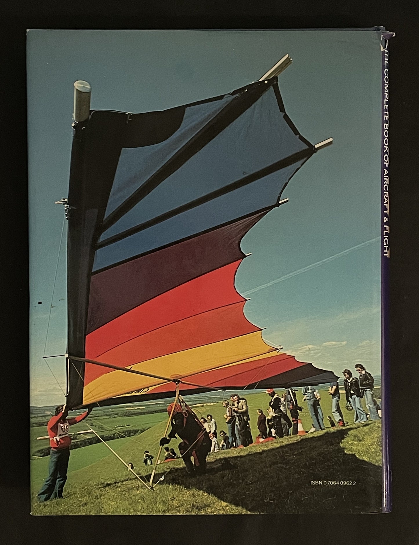 Aviation, the Complete Book of Aircraft and Flight by David Mondey