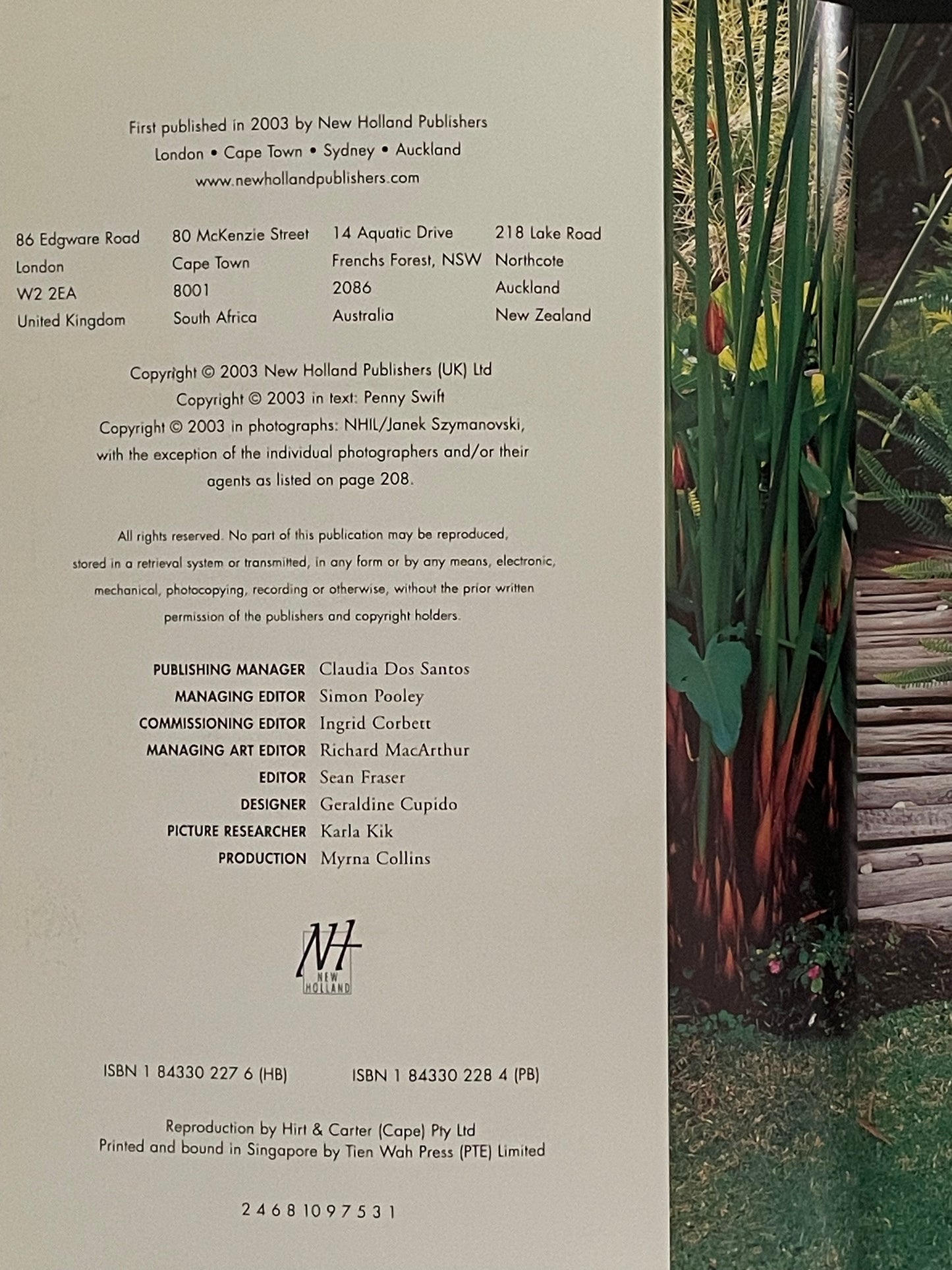 The Complete Book of Outdoor DIY by Penny Swift, Janek Szymanowski