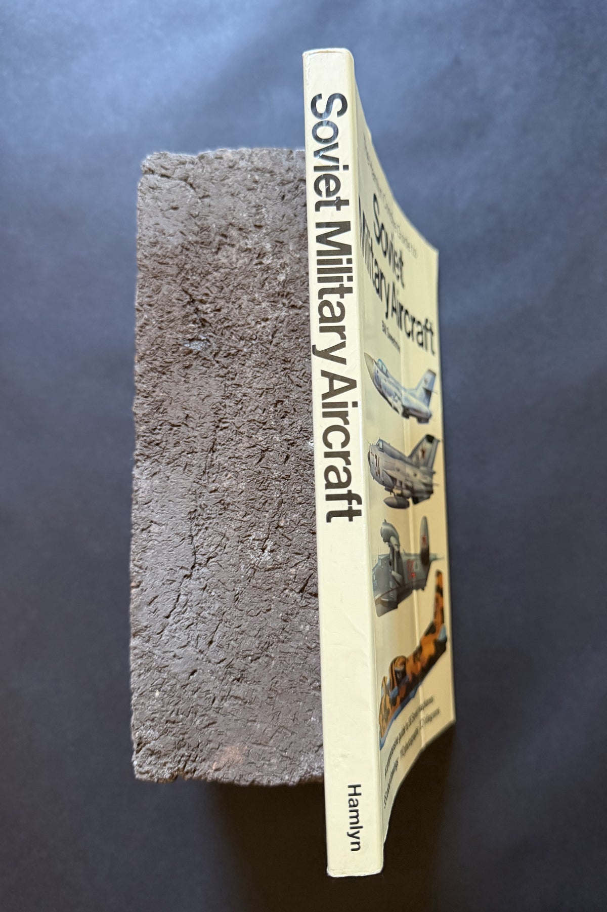 The Hamyln Concise Guide to Soviet Military Aircraft by Bill Sweetman