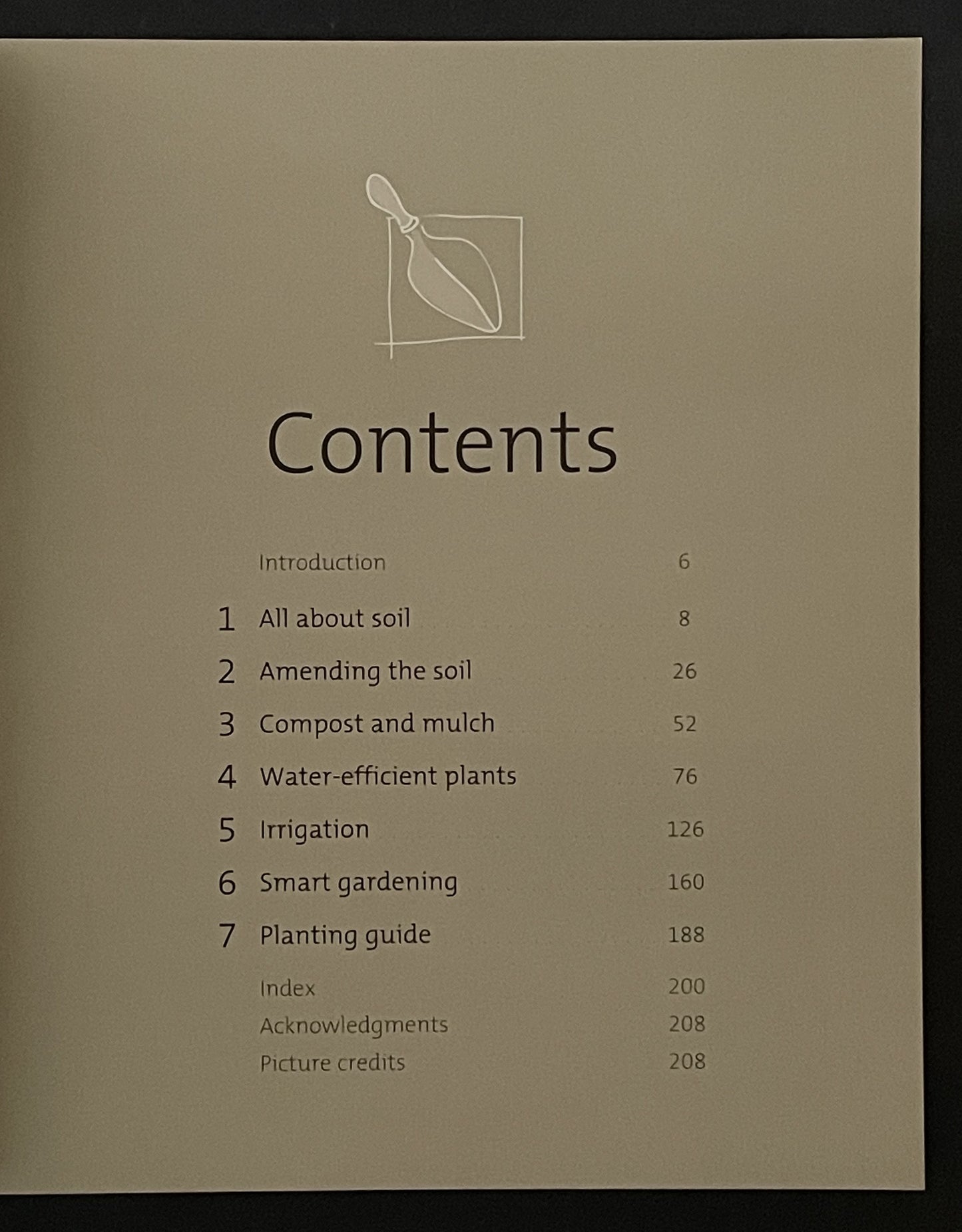 Dry Gardening Australia by Jonathan Garner, Sarah Baker