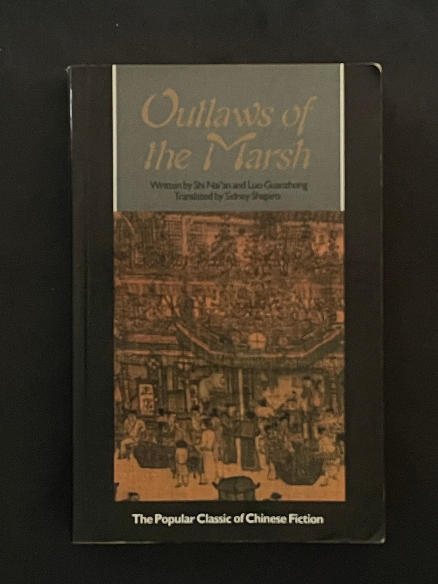 Outlaws of the Marsh by Nai'an Shi, Guanzhong Luo