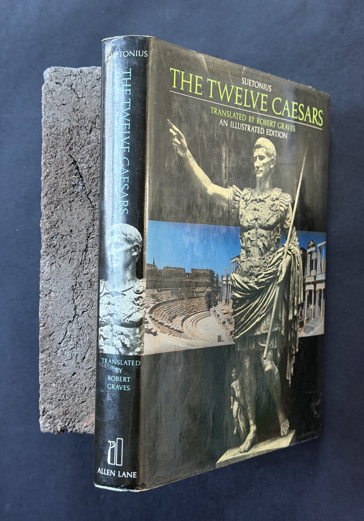 The Twelve Caesars by Suetonius, Michael Grant