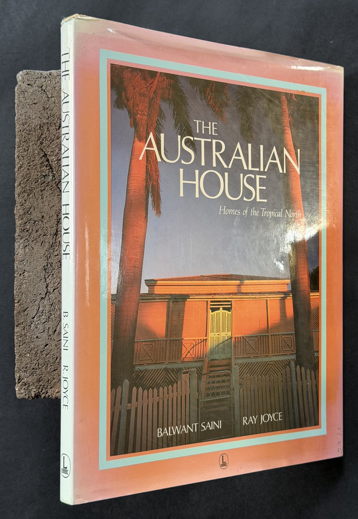 The Australian House by Balwant Singh Saini, Ray Joyce