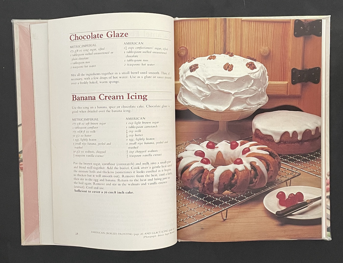 Cake Decorating by Mary Morris