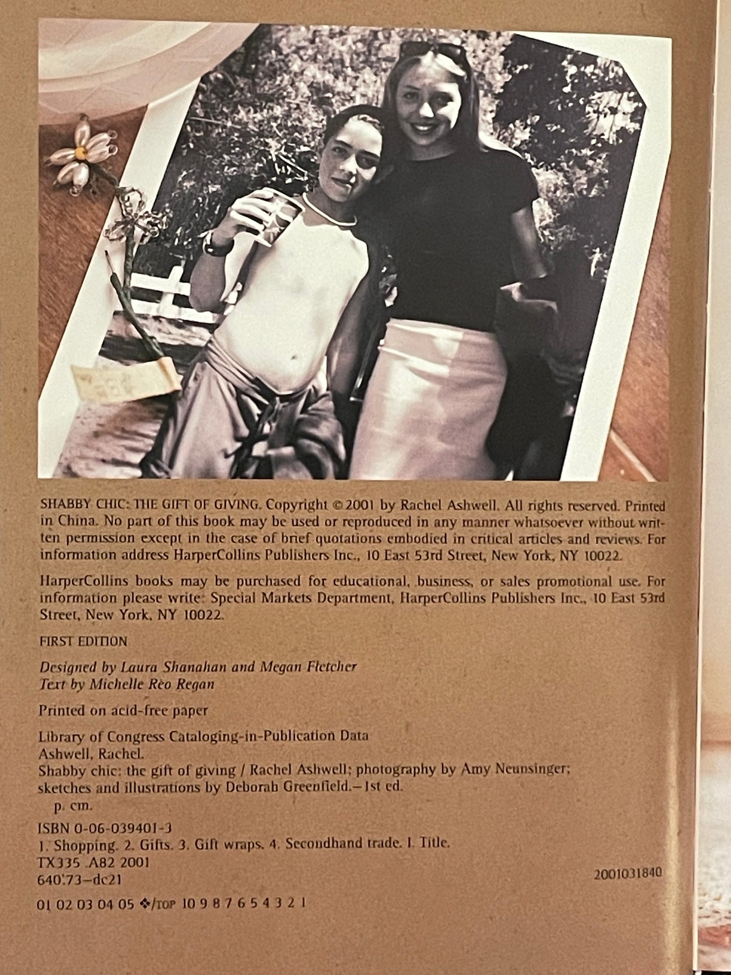 Shabby Chic: The Gift of Giving by Rachel Ashwell