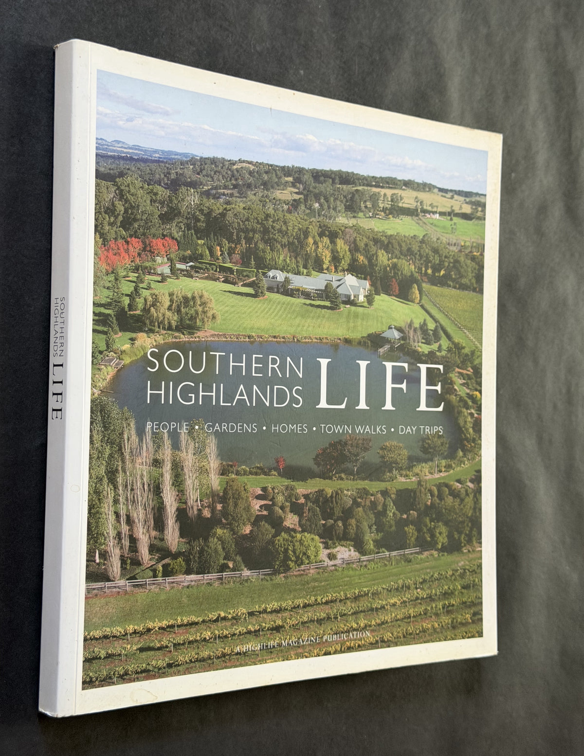 Southern Highlands Life by David Smith