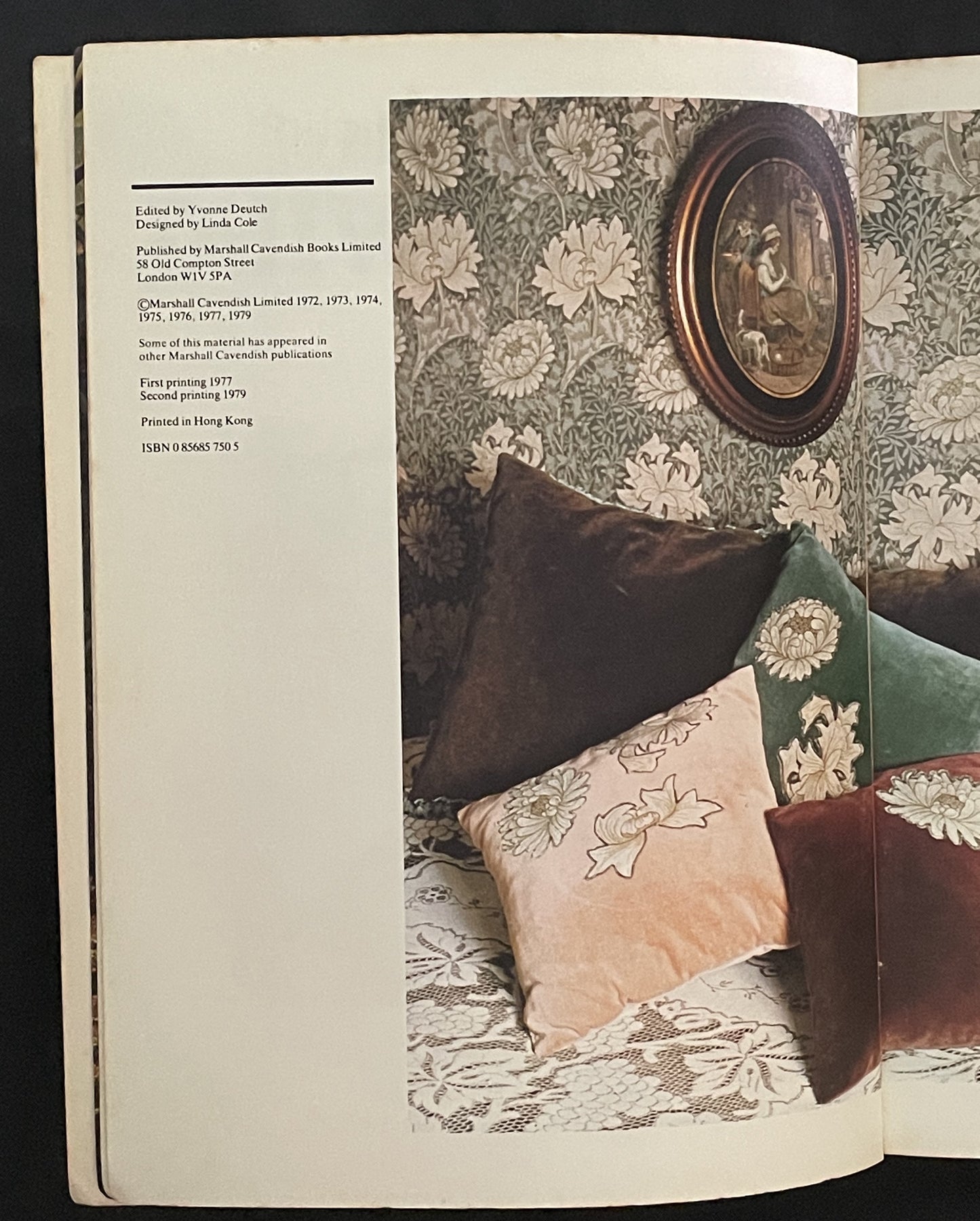 Encyclopedia of Home Sewing by Yvonne Deutch, Linda Cole