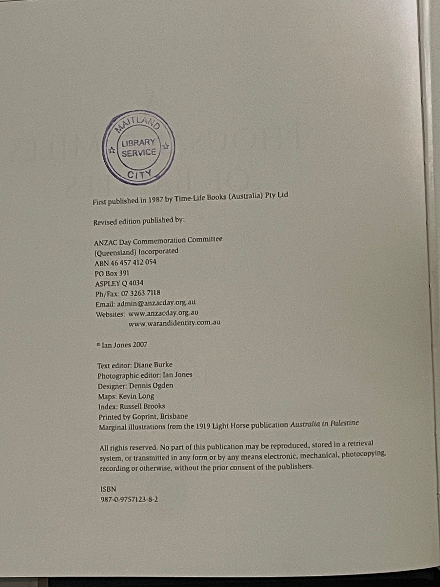 A Thousand Miles of Battles by Ian Jones