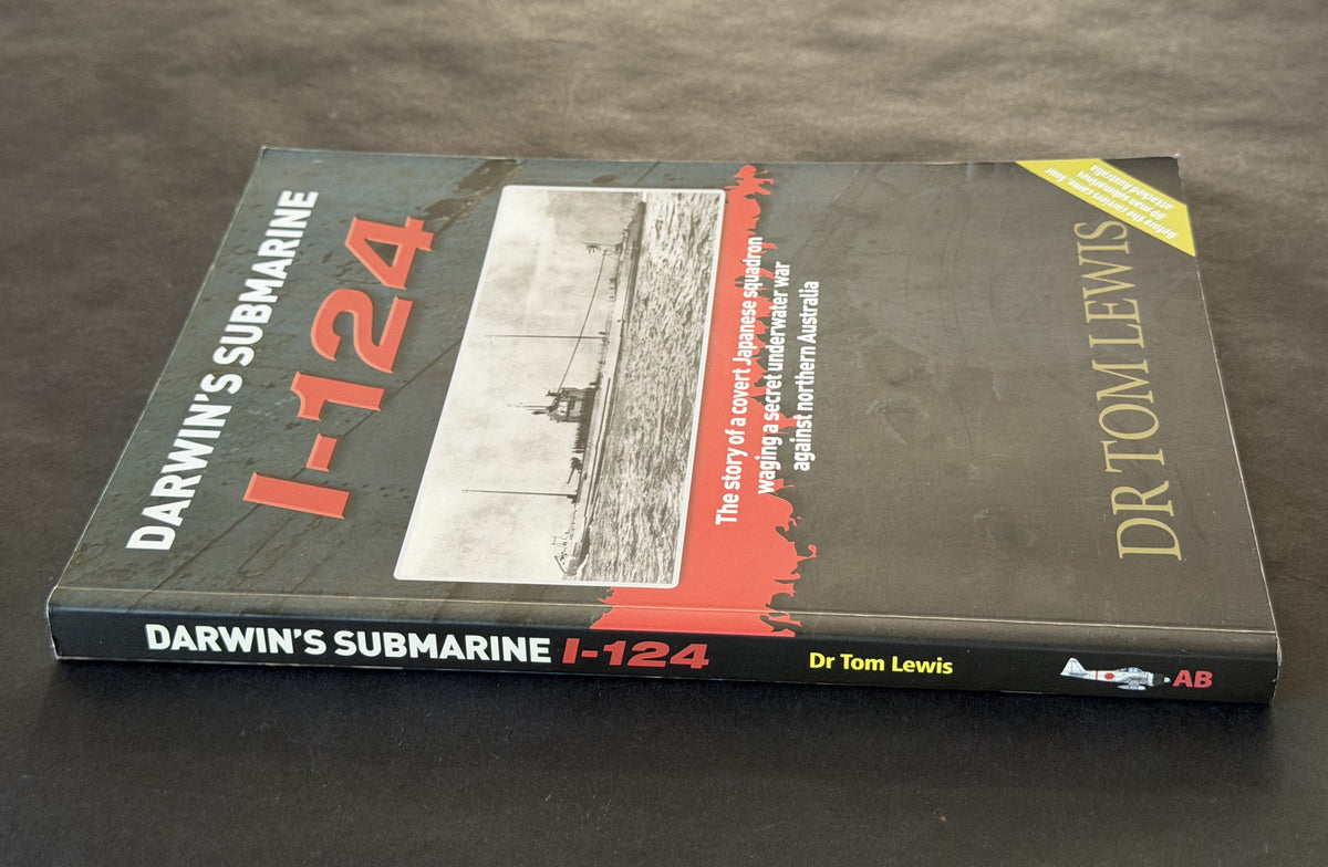 Darwin's submarine I-124 by Lewis, Tom